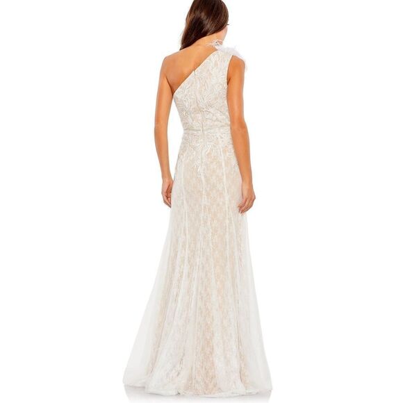 Ostrich Feather & Lace One Shoulder Gown Elegant/ size 6 - Picture 3 of 9